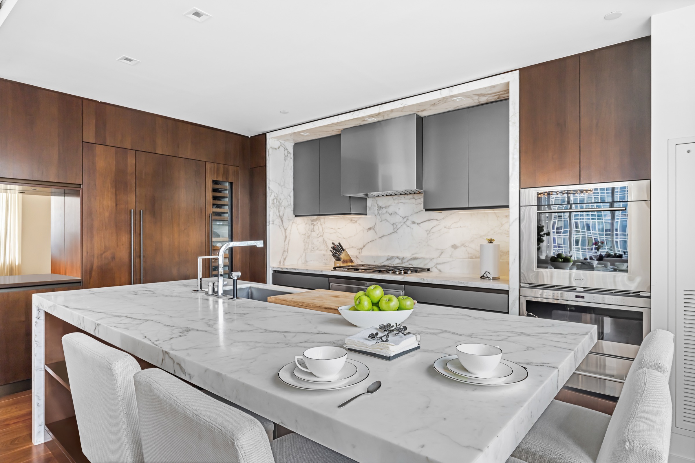 1 West End Avenue 23A