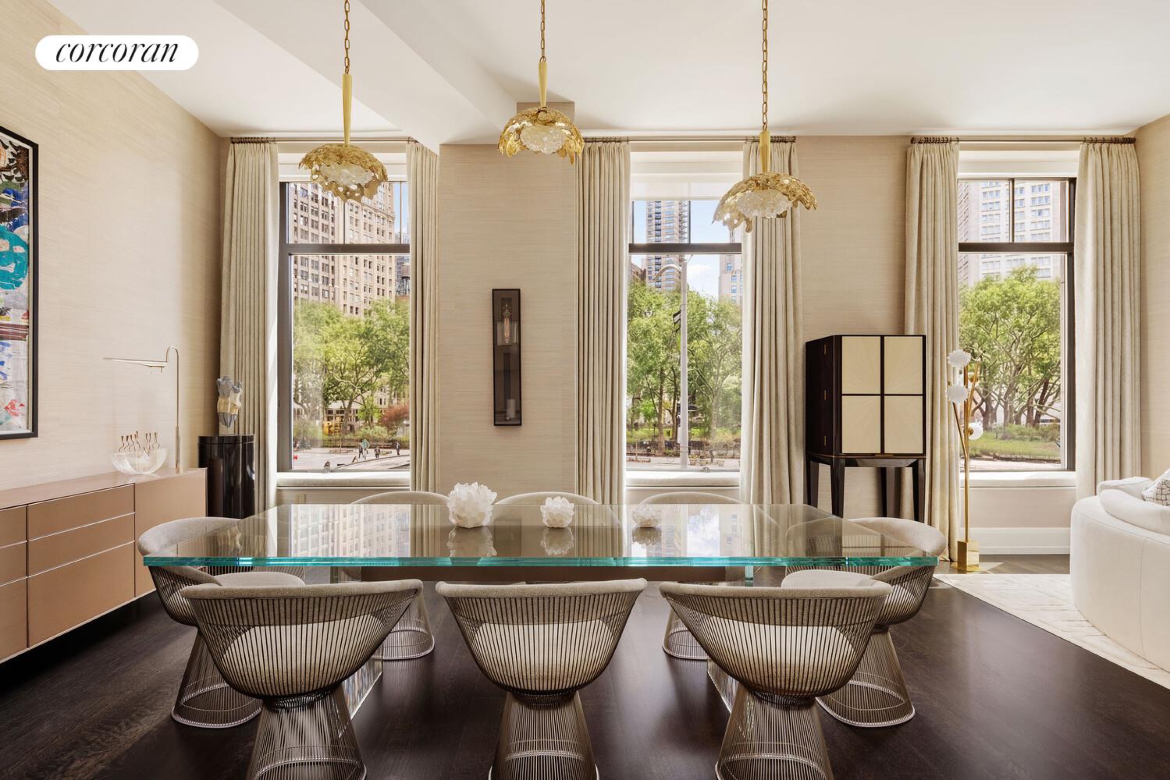 dining room at 10 Madison Square West 2F