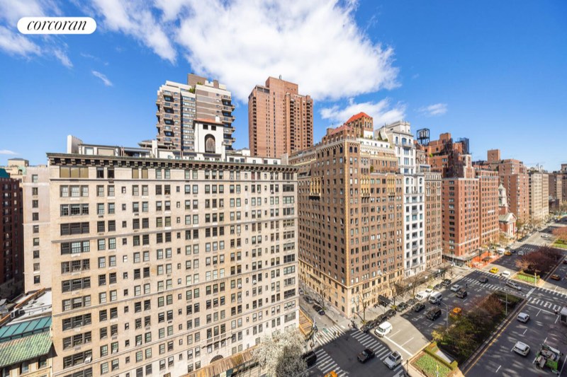 Park Avenue view at 1095 Park Avenue 15D, Carnegie Hill — photo 8 of 9
