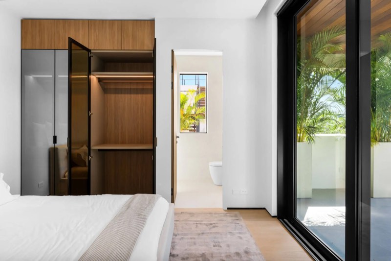 bedroom terrace at 1096 North Venetian Drive