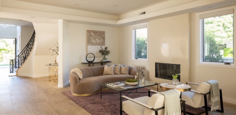 living room at 1113 Amherst Avenue