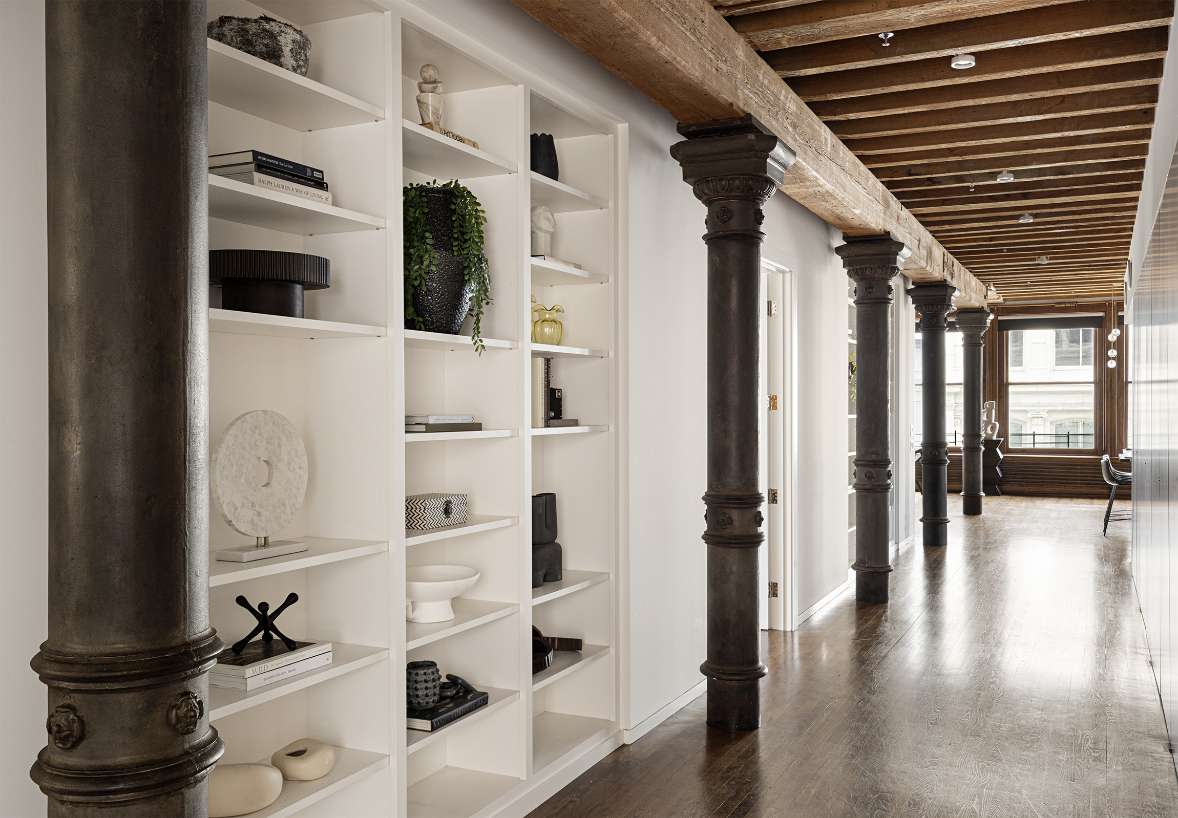 columned hall at 112 Prince Street 5