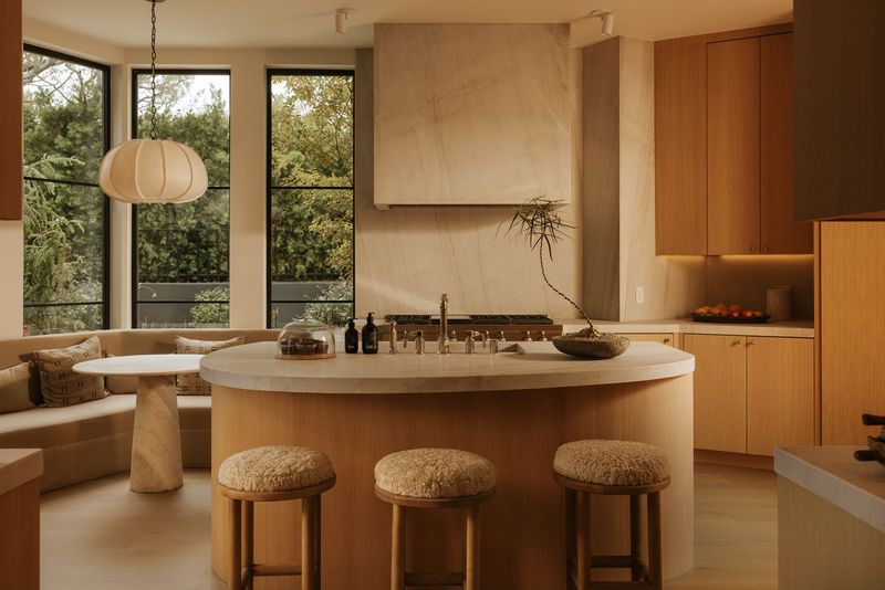 Kitchen with island at 1122 La Altura Road, Beverly Hills — photo 4 of 7