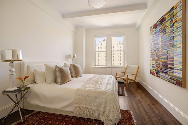 Third bedroom at 1130 Park Avenue 91, Carnegie Hill — photo 10 of 11