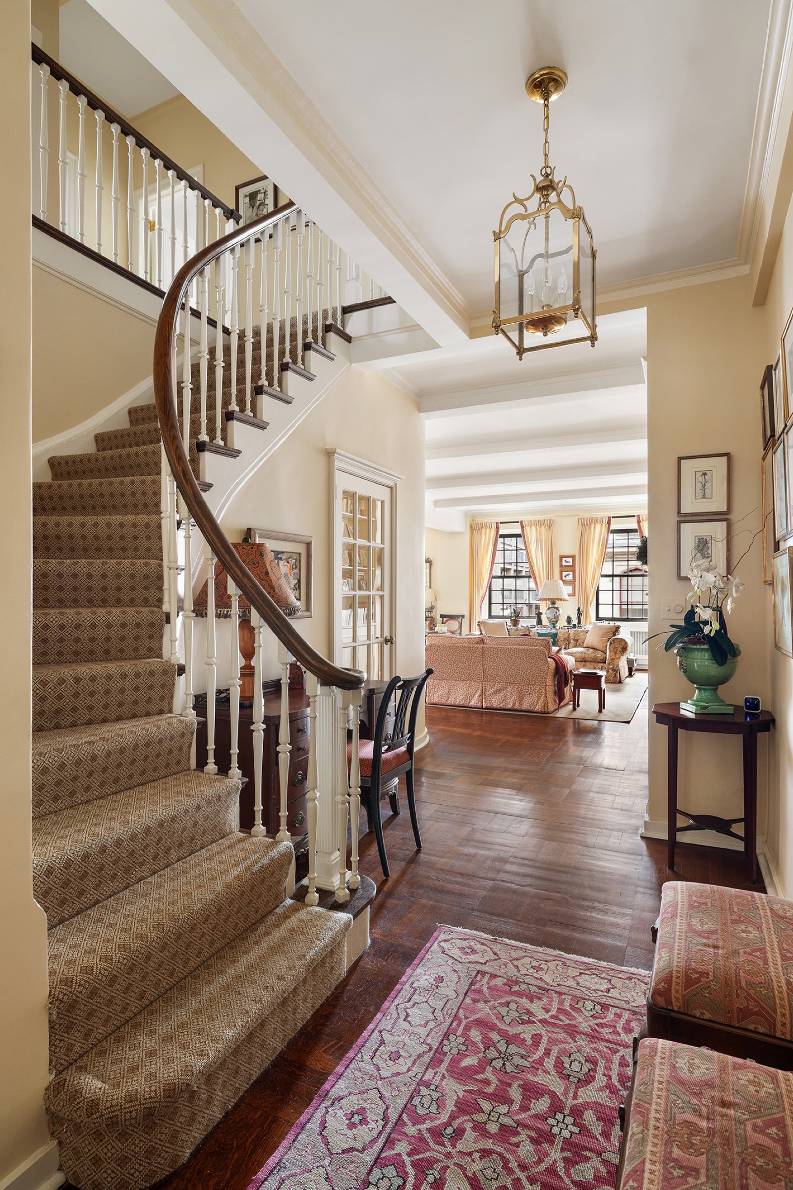 staircase at 129 East 69th Street 8/9A