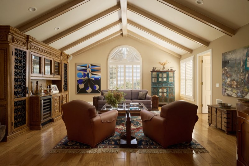 den and bar at 1300 Monaco Drive