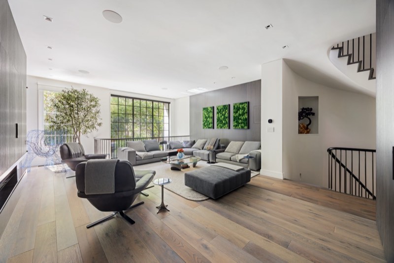 townhouse at 146 Waverly Place