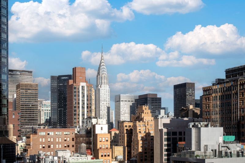 The view north to the Chrysler Building at 15 East 30th Street #33D, NoMad — photo 3 of 10