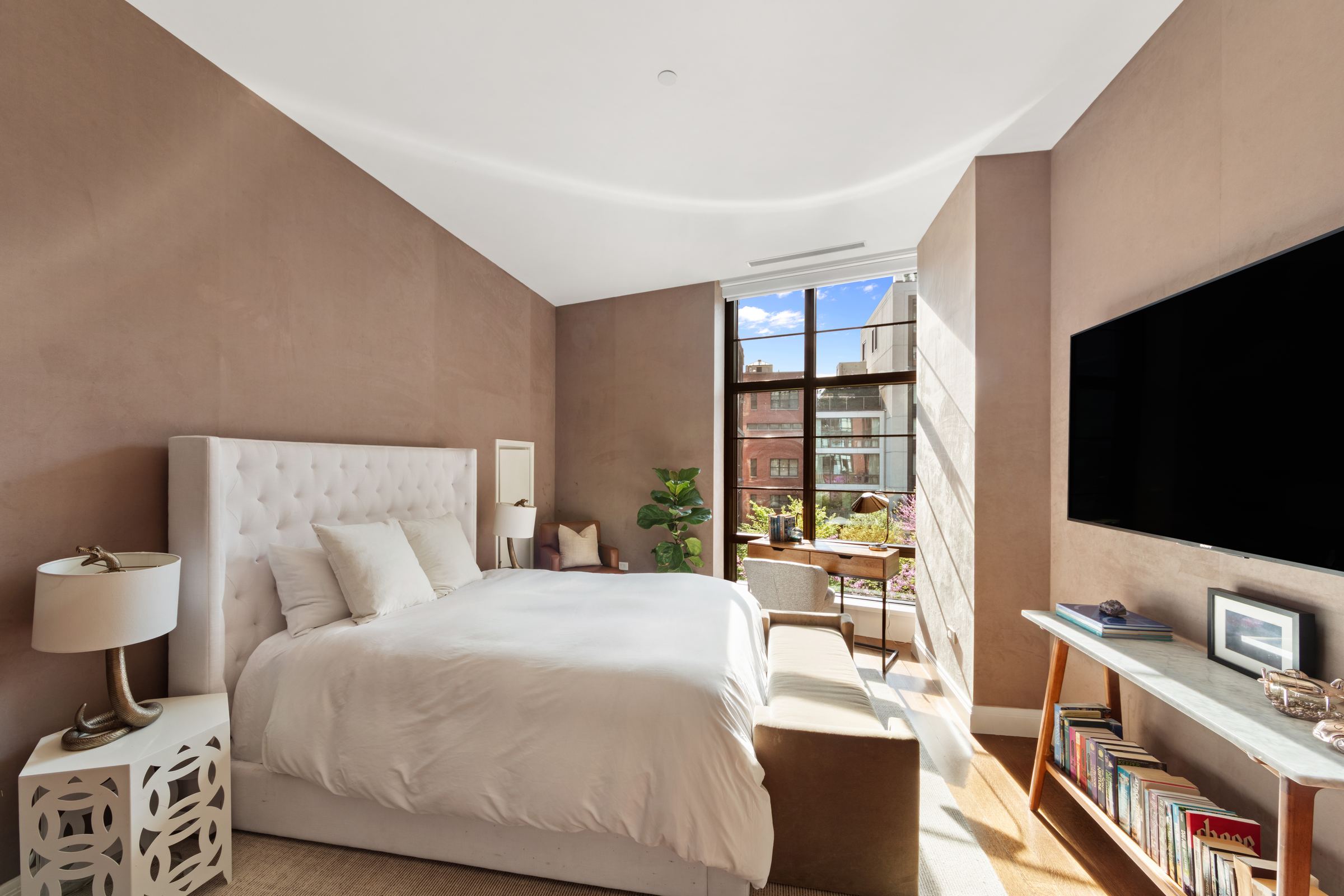 150 Charles Street 3AS