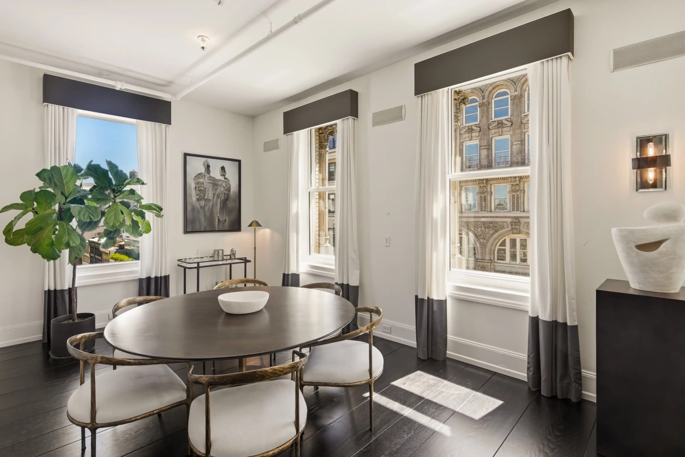 dining room at 158 Mercer Street 10B