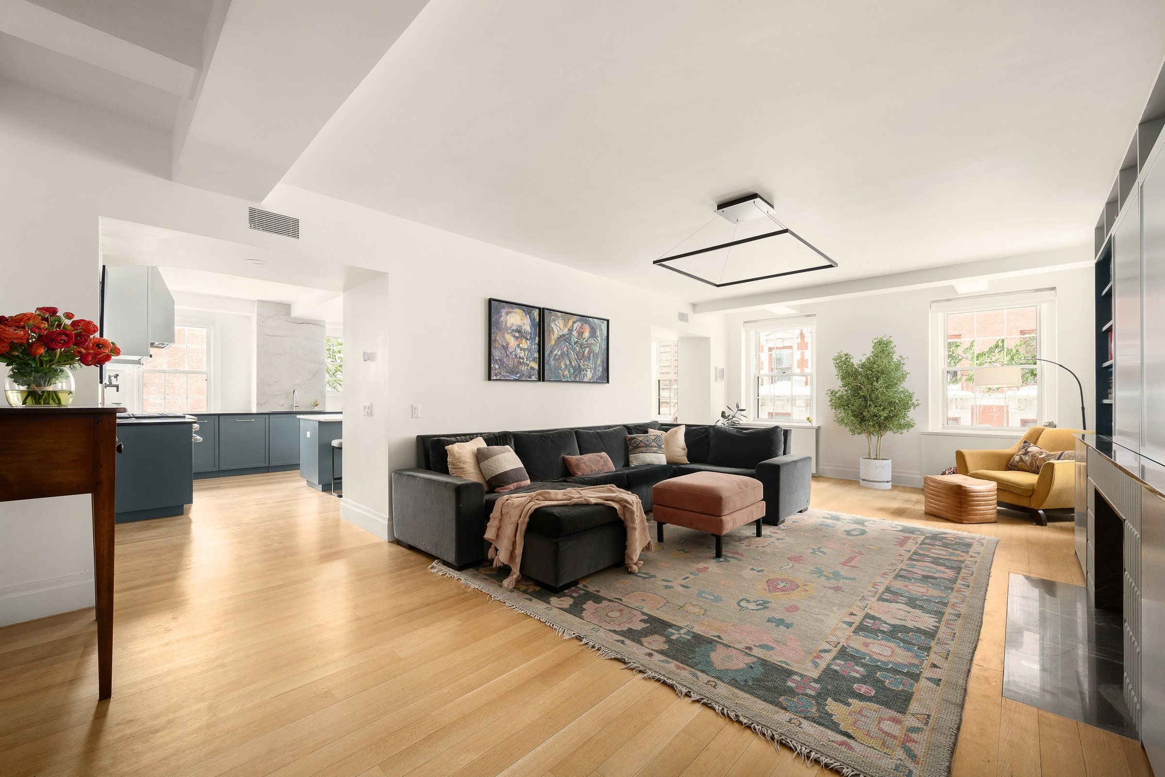 160 Henry Street 3C
