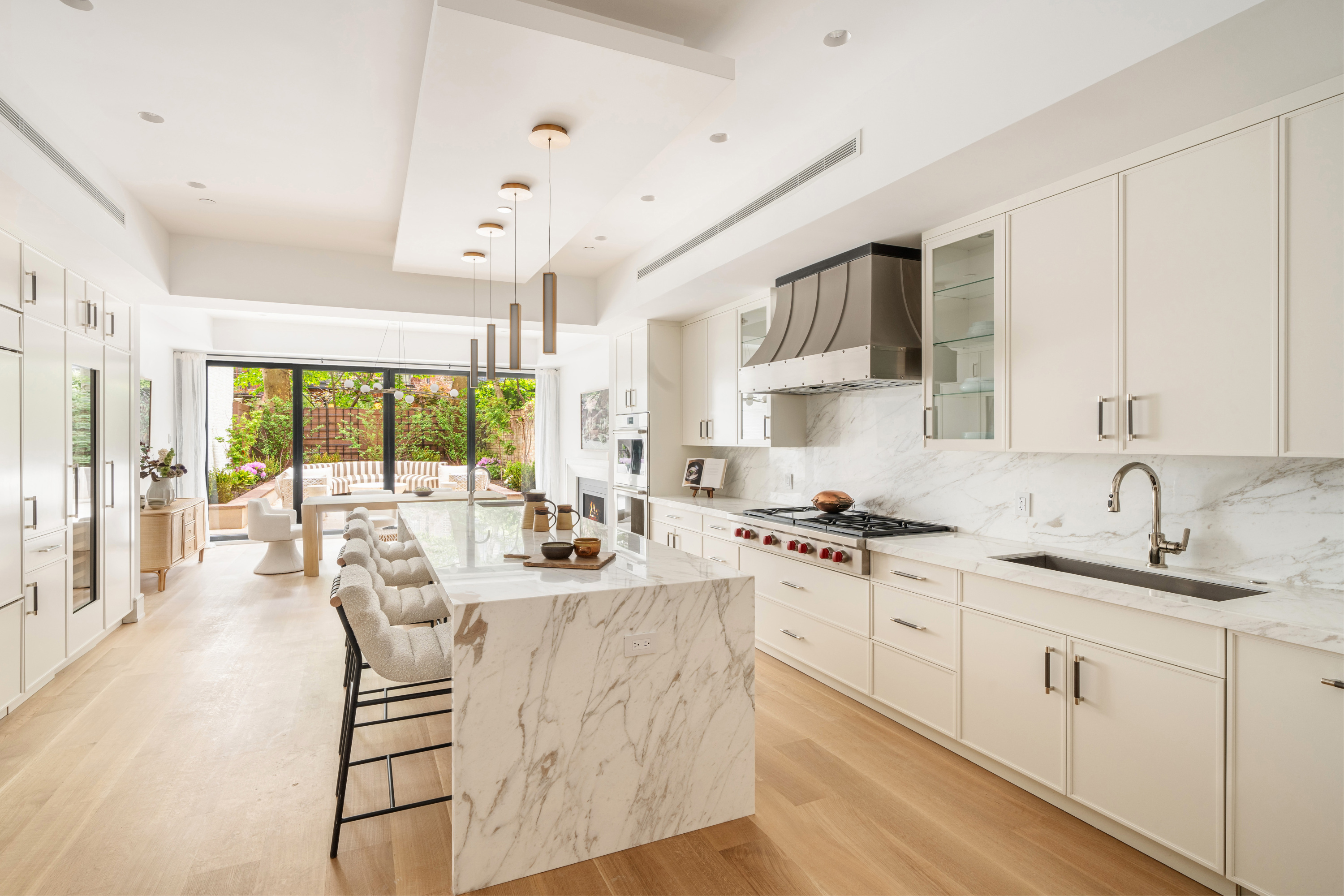 garden-level kitchen at 165 East 64th Street
