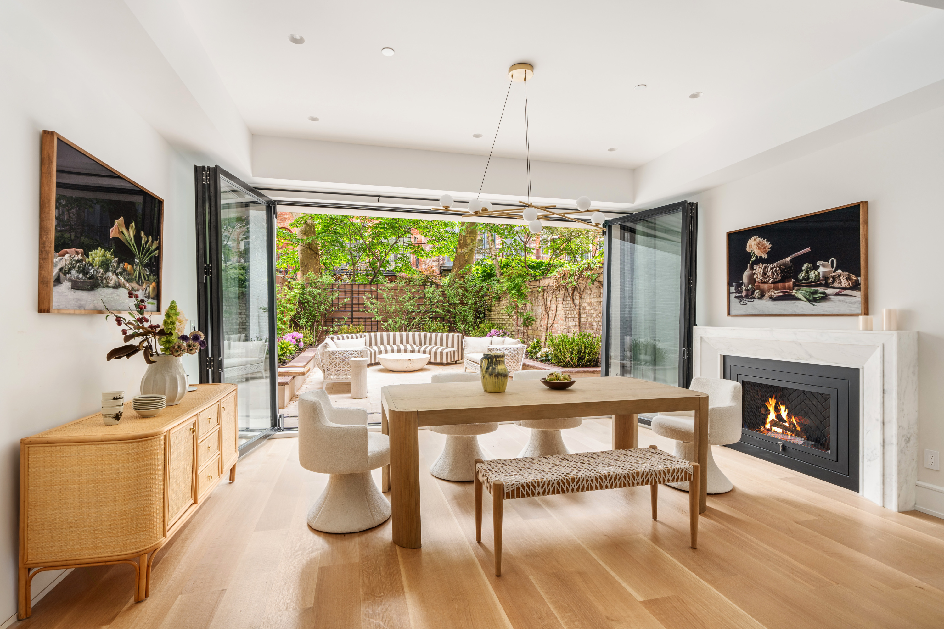 garden-level dining opening to the garden at 165 East 64th Street