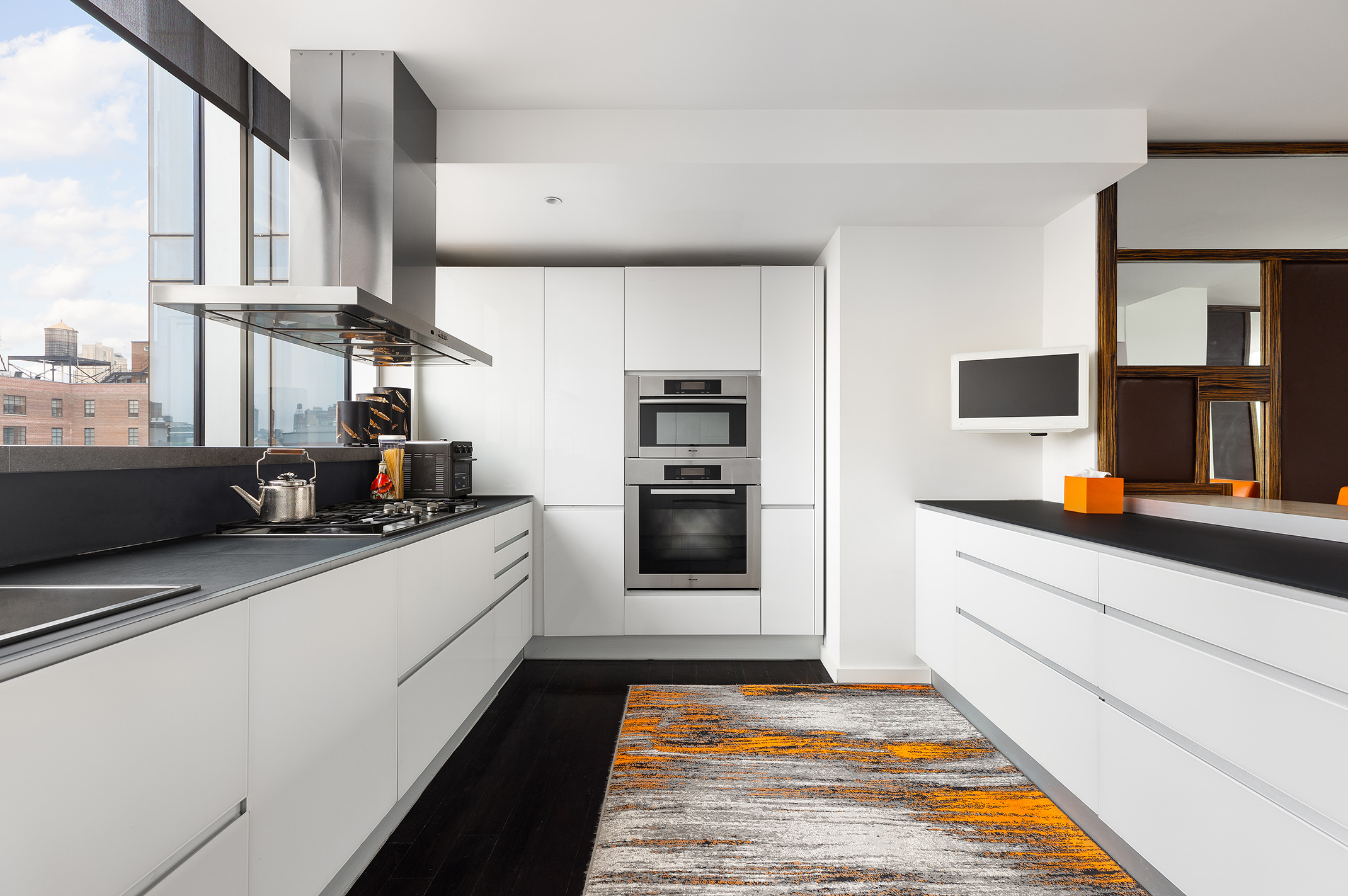 166 West 18th Street PHB