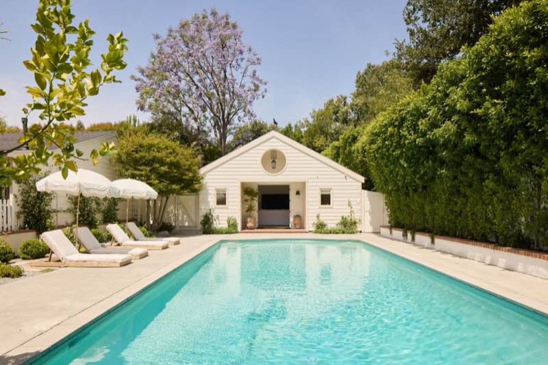 pool and guest-house cabana at 17333 Rancho Street