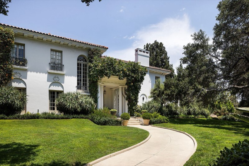 2000 De Mille Drive