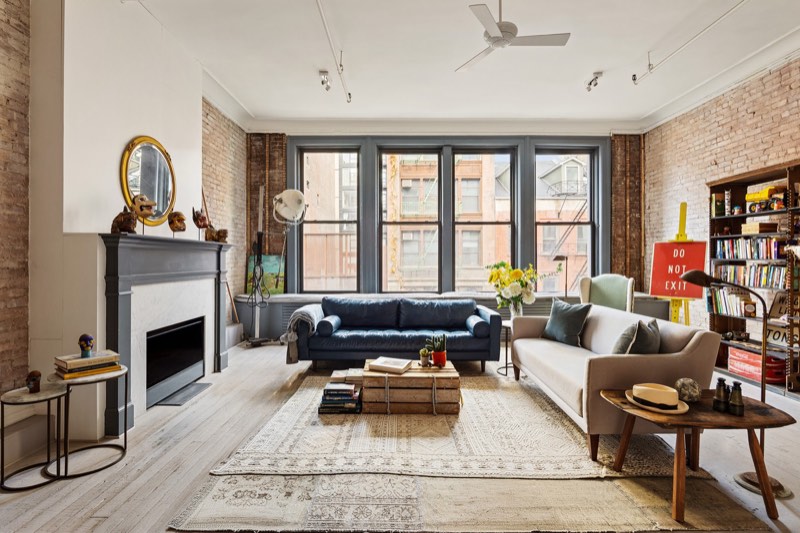 living room at 21 Bond Street 3