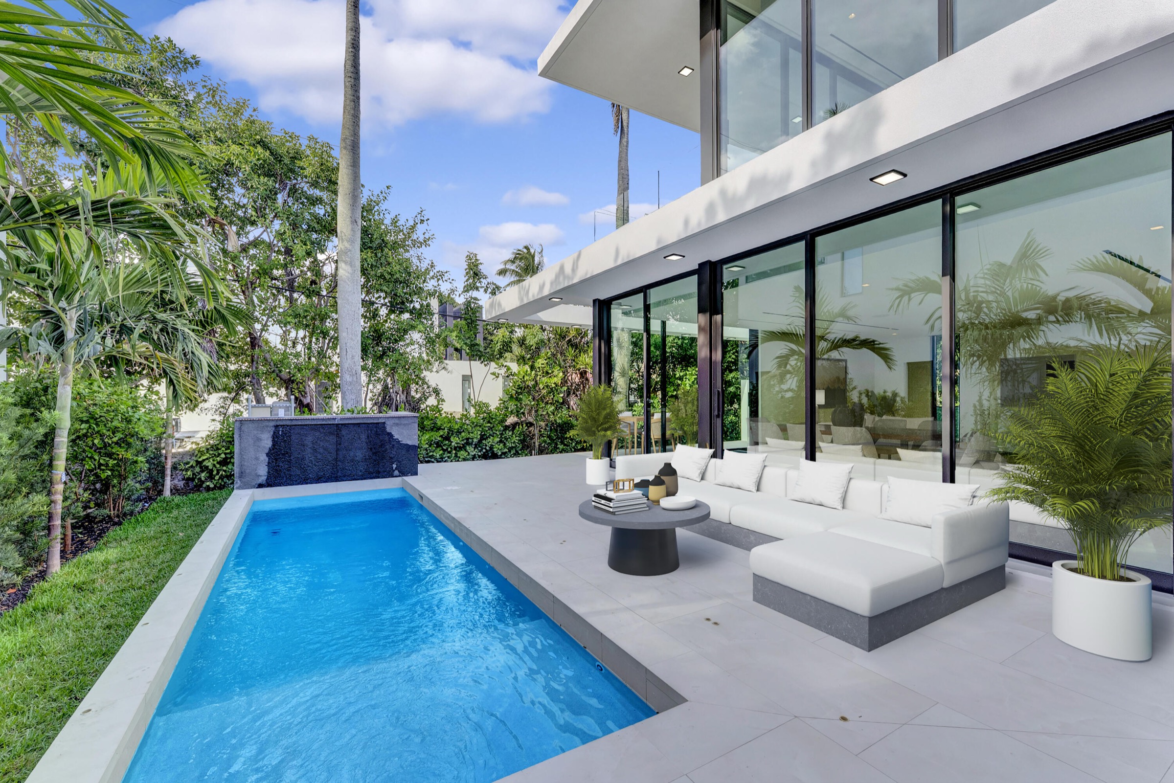 pool and patio at 2130 S Miami Avenue