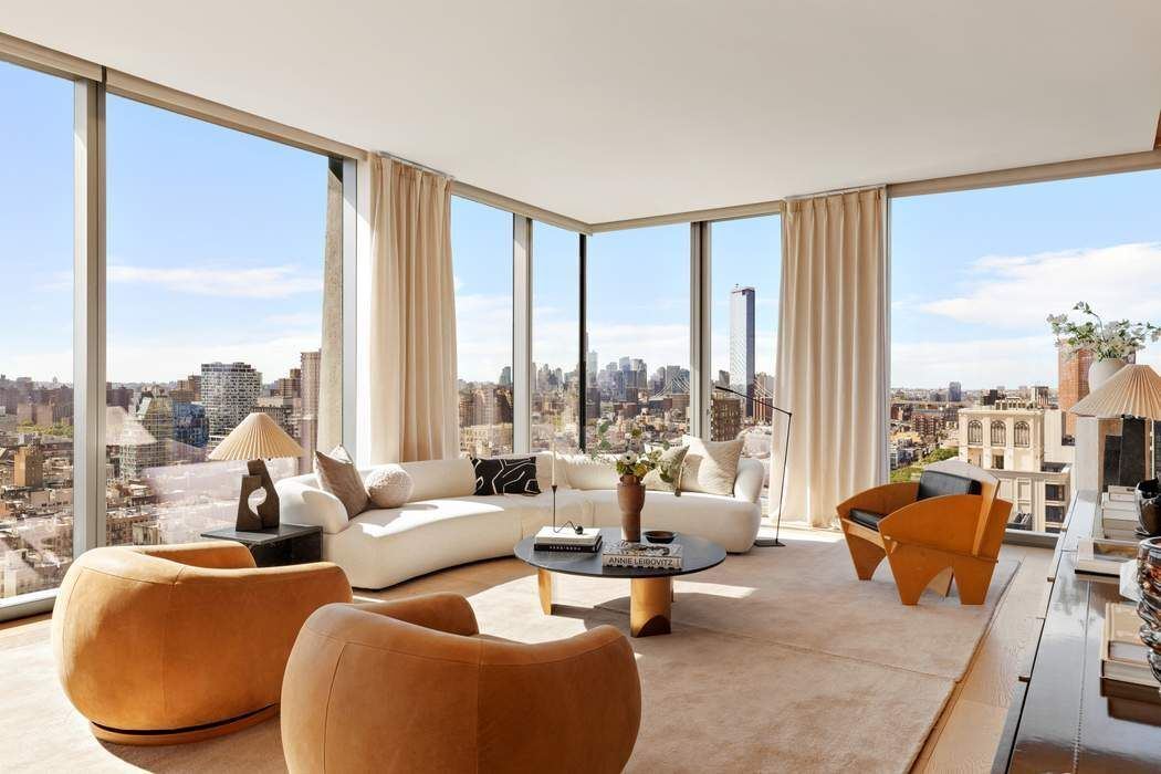 215 Chrystie Street, 28E