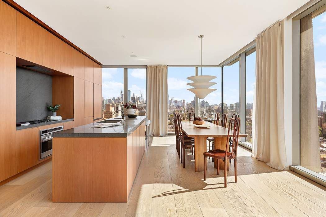 215 Chrystie Street, 28E