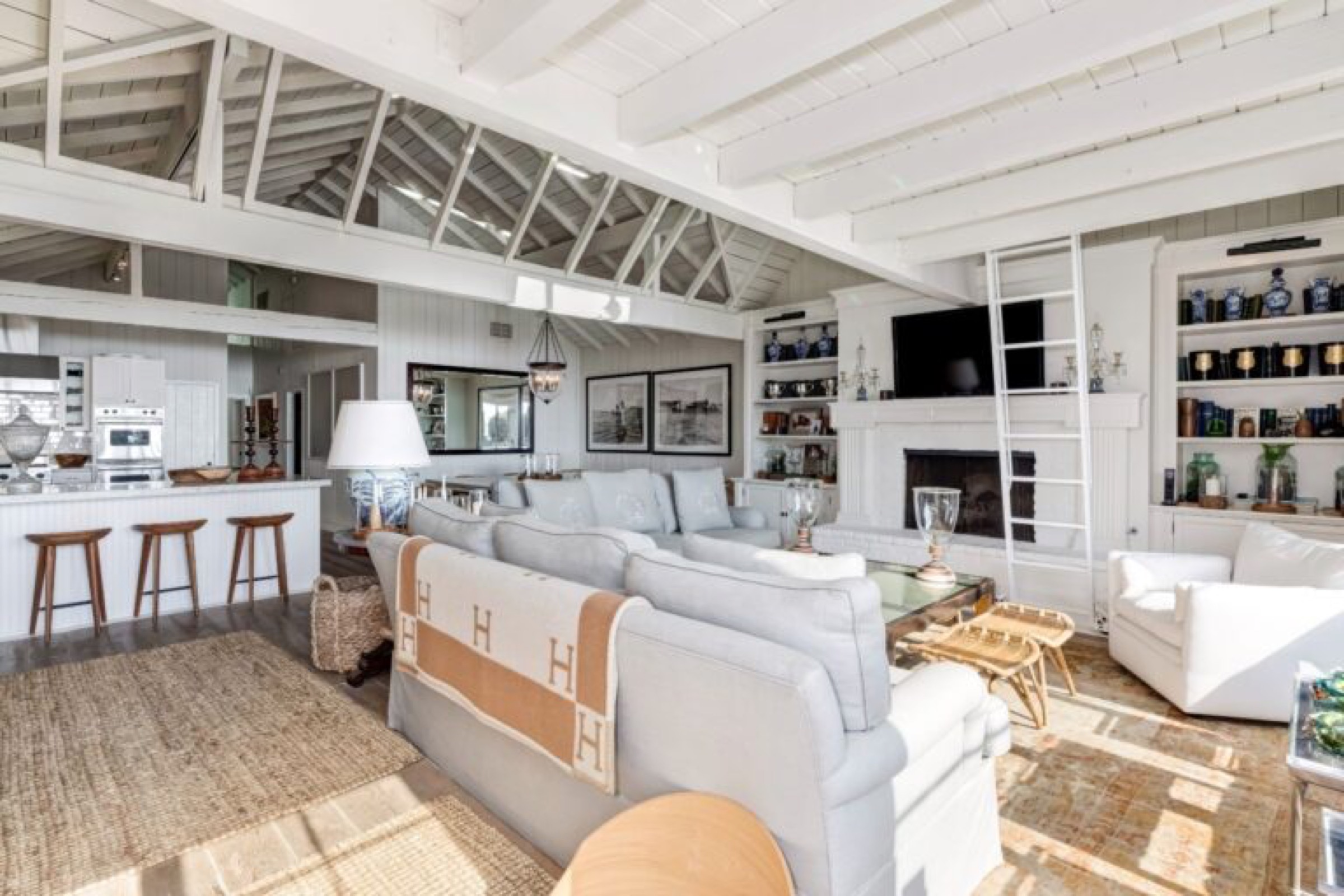 living area at 23618 Malibu Colony Road #56