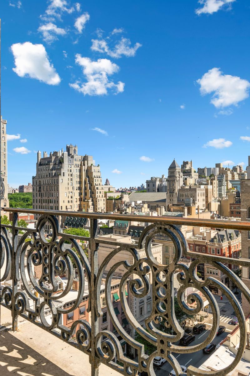 Juliette balcony view at 26 East 63rd Street 11F, Upper East Side — photo 8 of 9