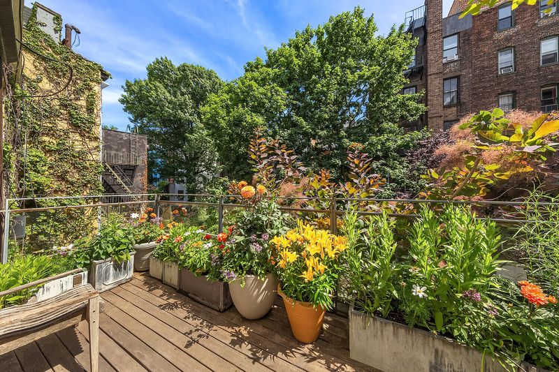 Planted private terrace at 264 West 12th Street, West Village — photo 6 of 9