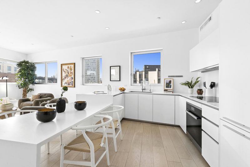 Eat-in kitchen at 265 Wythe Avenue 4, Williamsburg — photo 4 of 10