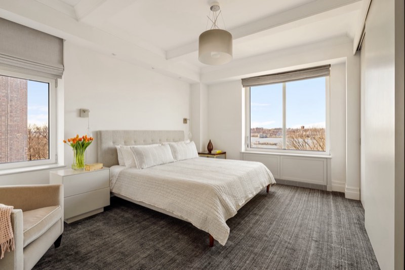 320 Riverside Drive 6AC