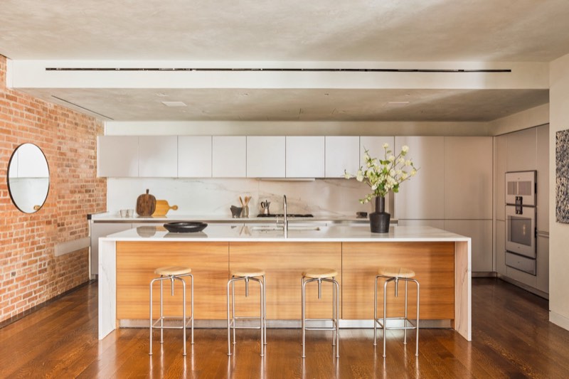 room at 34 Prince Street 3B