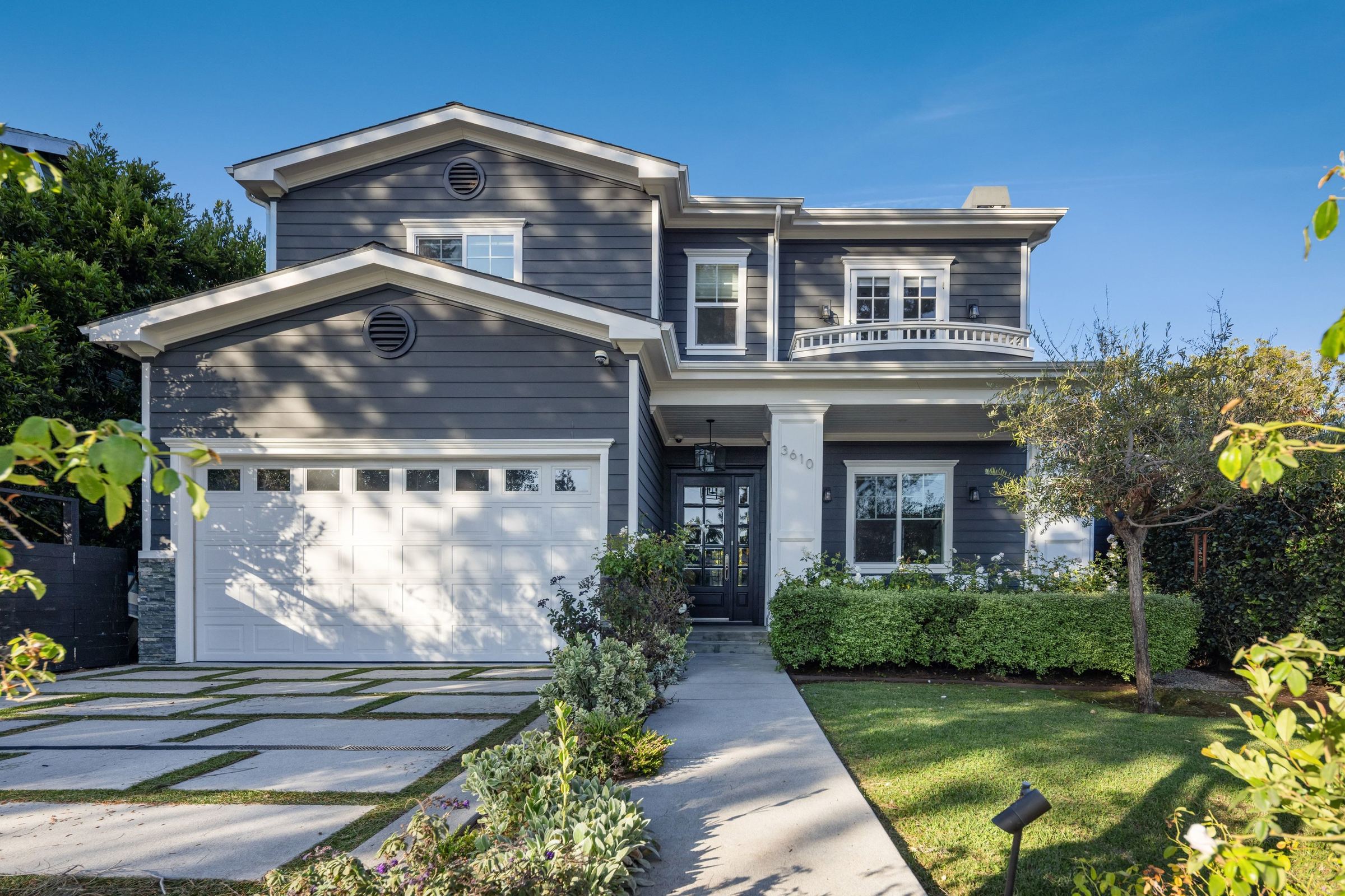 exterior at 3610 Barry Avenue Mar Vista