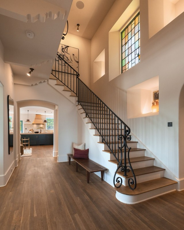 exterior at 3842 Carnavon Way Los Feliz