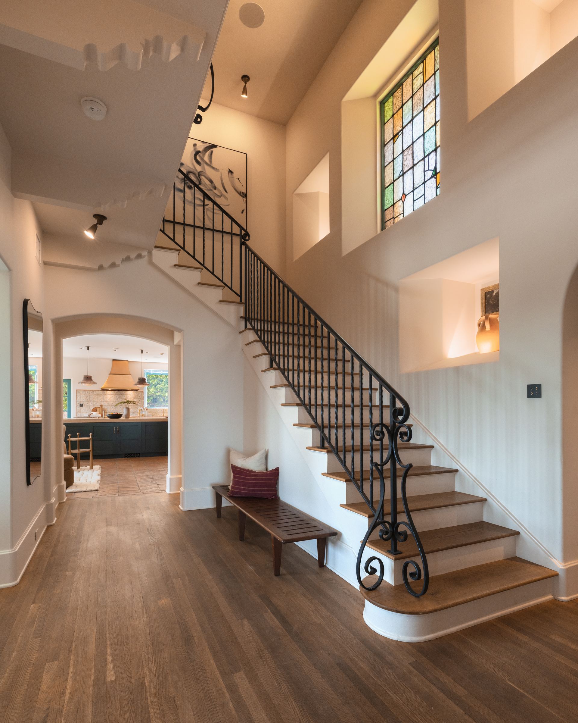 exterior at 3842 Carnavon Way Los Feliz
