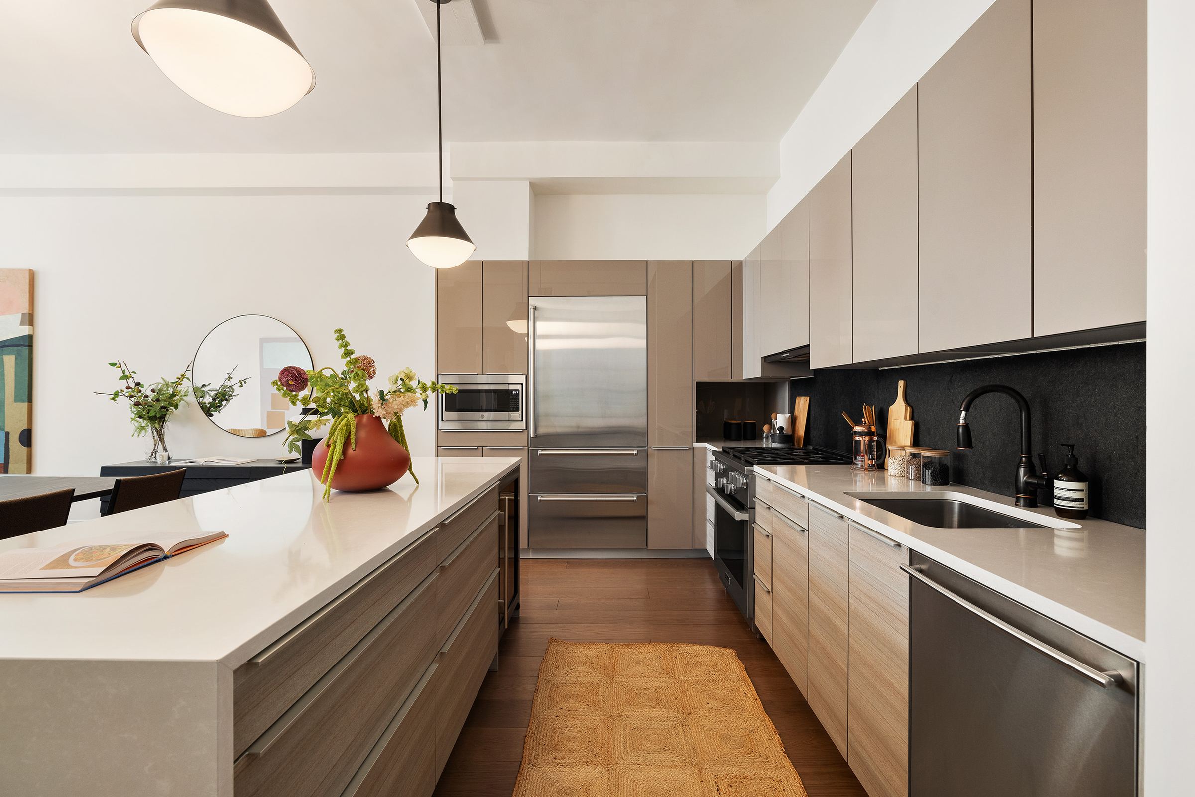 42 East 20th Street, 4AD