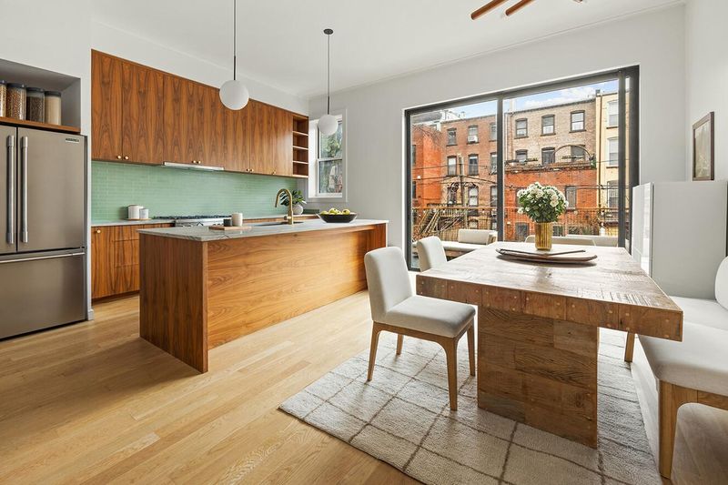 426 8th Street