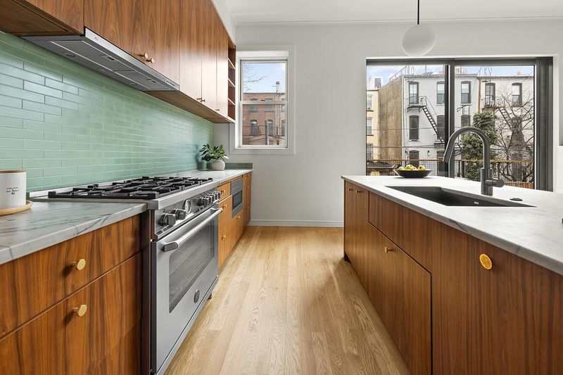 426 8th Street