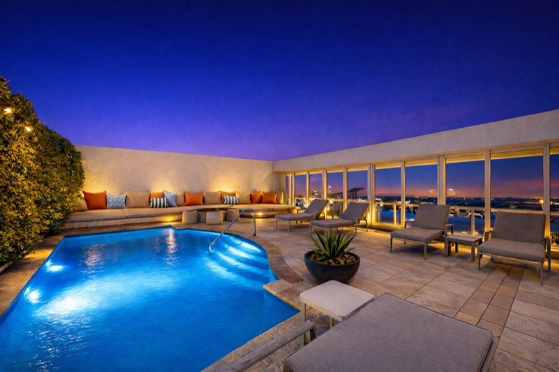 dusk rooftop pool at ICON South Beach PH-1