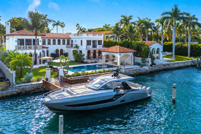 Pool and private dock on the water at 49 Palm Avenue, Palm Island, Miami Beach — photo 2 of 5