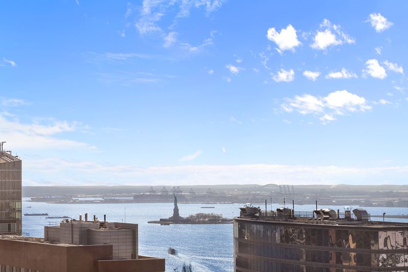 Statue of Liberty view at 50 West Street 37C, Financial District — photo 2 of 9