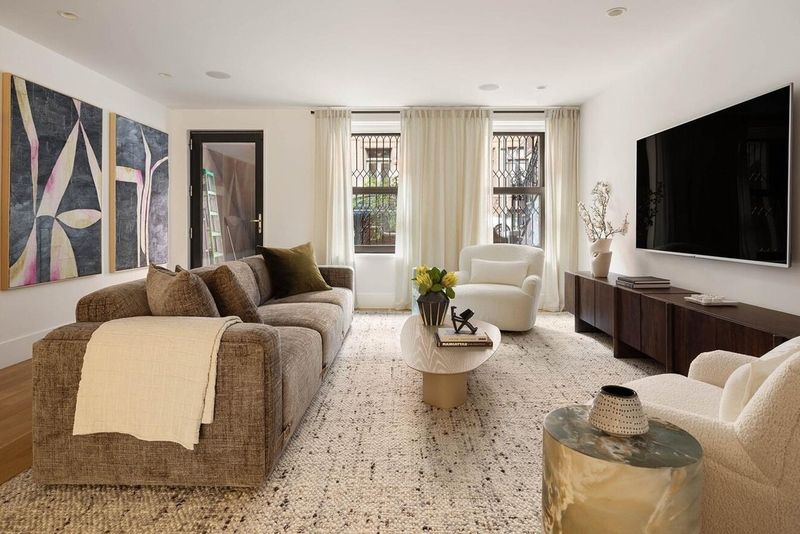 Parlor-floor living room at 53 West 71st Street, Upper West Side — photo 5 of 7