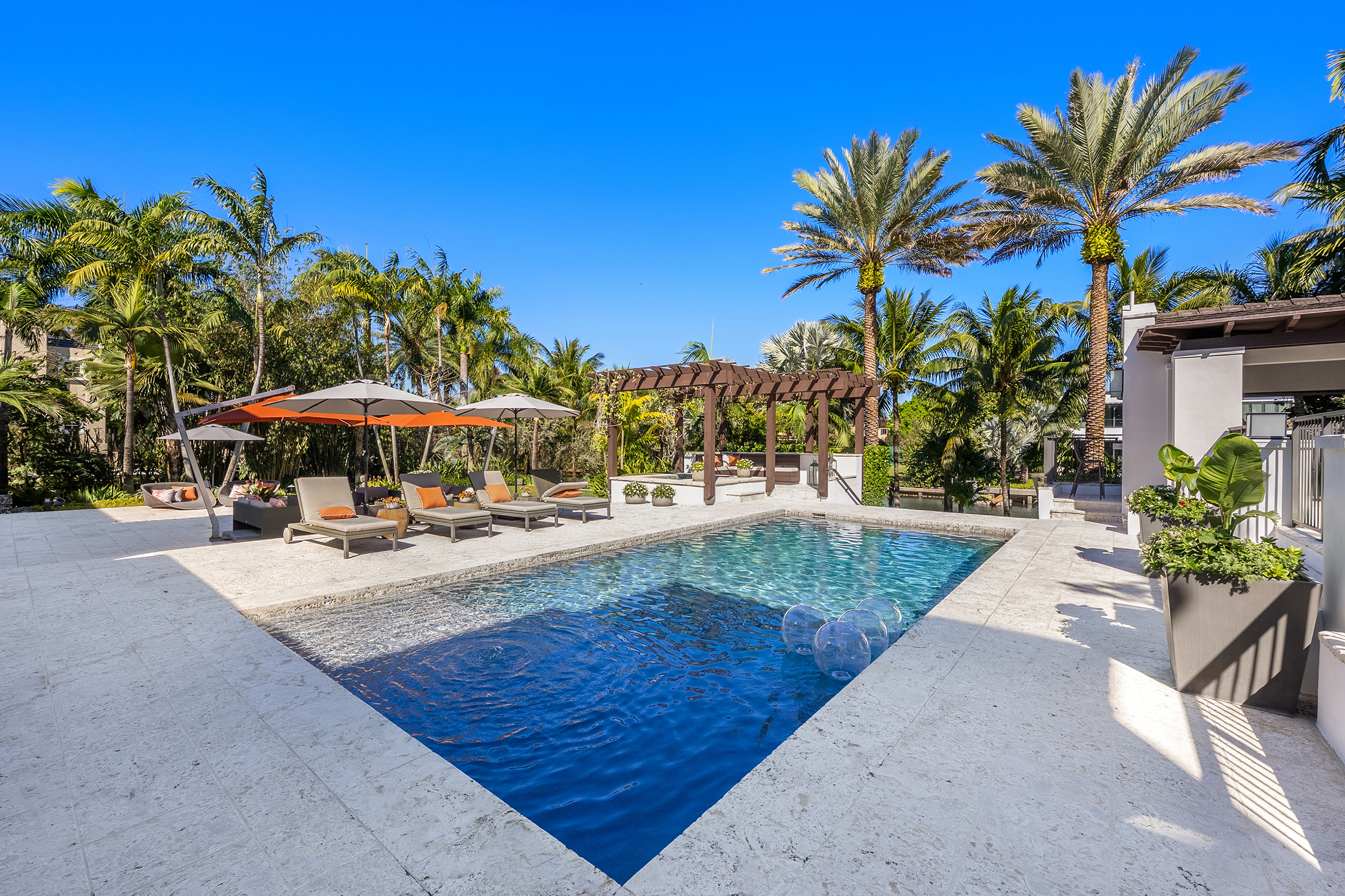 pool and patio at 555 Arvida Parkway