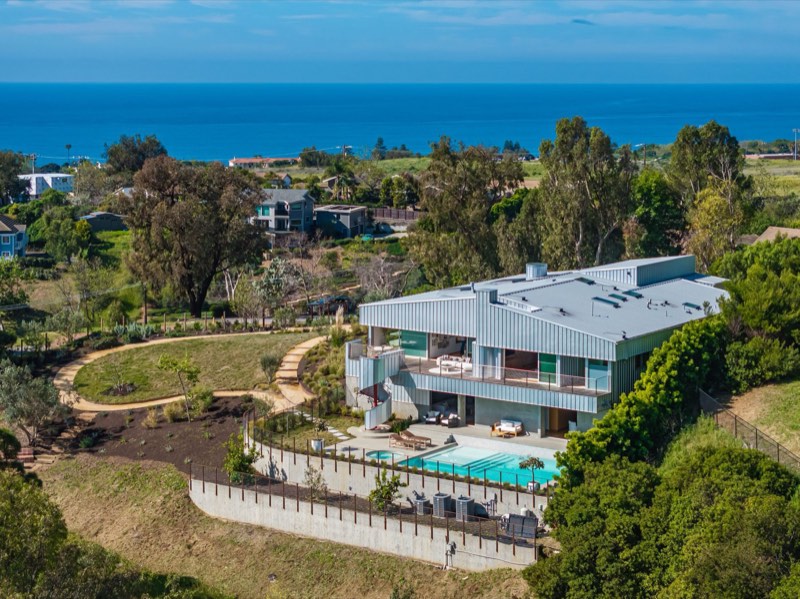 contemporary at 5932 Busch Drive Malibu Bonsall Canyon