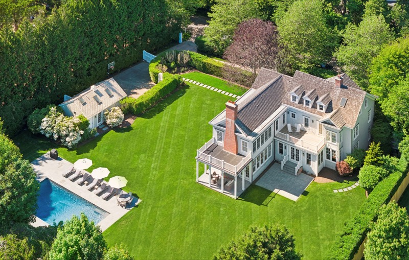 Exterior of the re-imagined farmhouse at 6 Ox Pasture Road, Southampton