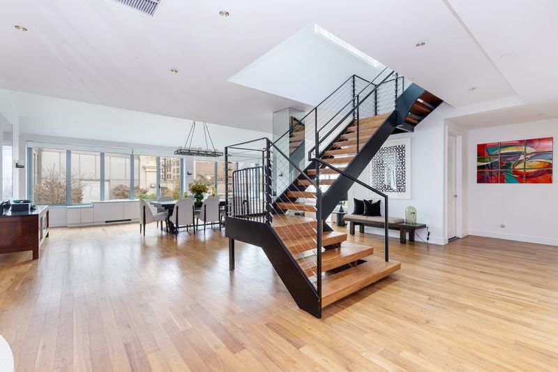 Staircase and gallery at 655 Sixth Avenue PHB, Chelsea — photo 8 of 8