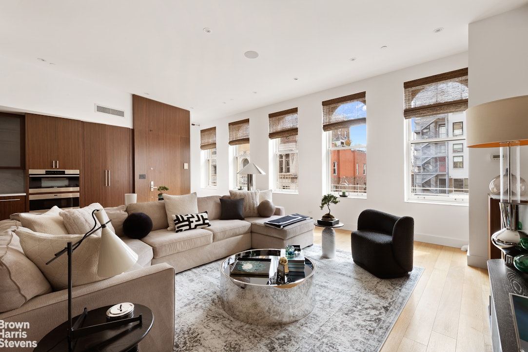 great room at 7 East 17th Street Penthouse South