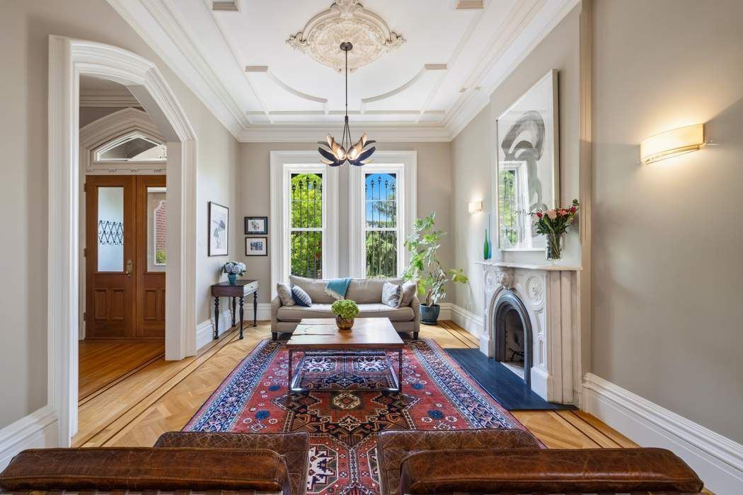 7 Saint Marks Avenue
