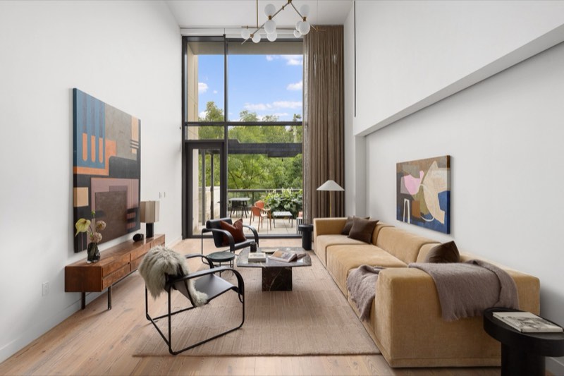 great room second angle at Pierhouse N210