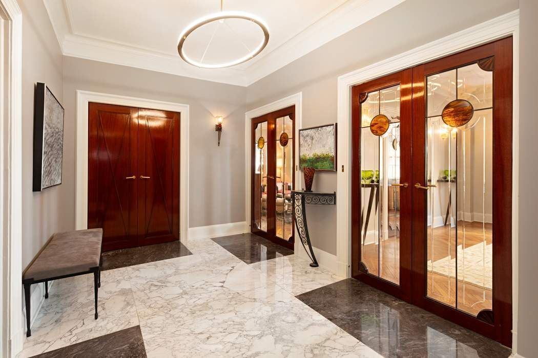 950 Park Avenue, 2A