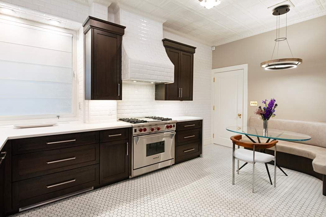 950 Park Avenue, 2A