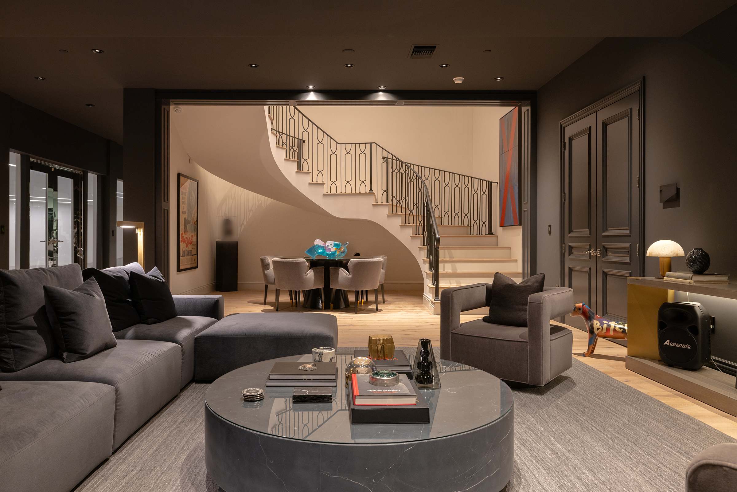 9520 Hidden Valley Road, Beverly Hills